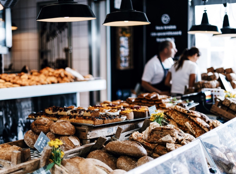 boulangerie-SOLLIES TOUCAS-min_bakery_bread_food_market_pastries_shop_store-1169705